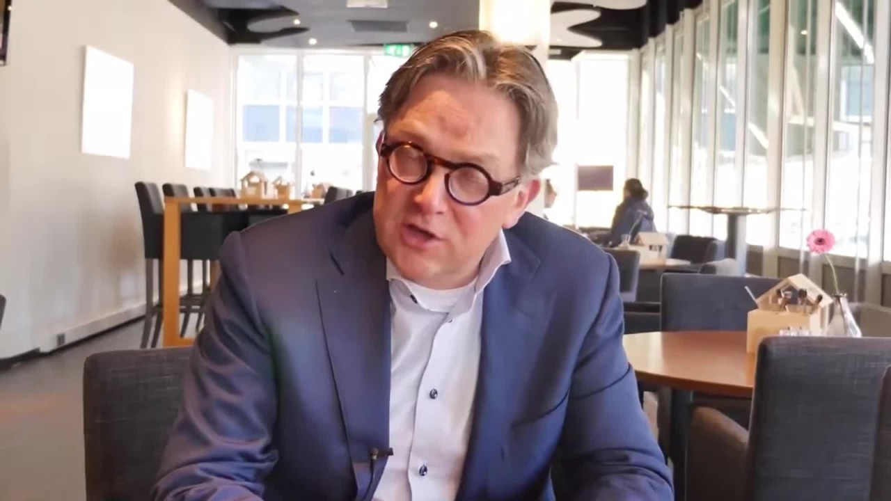 Met welke symptomen begint de ziekte van Parkinson?